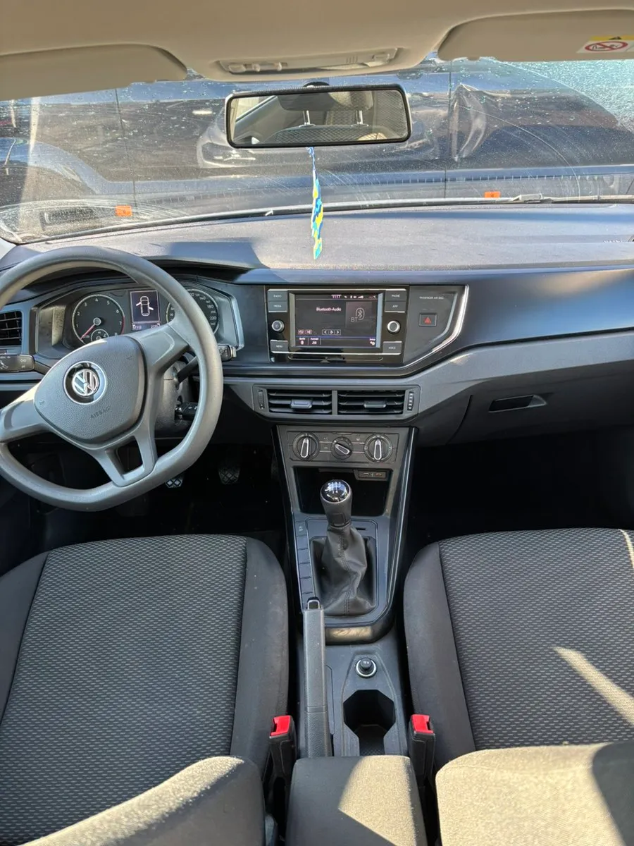 
								VW Polo 1.0 Limousine full									