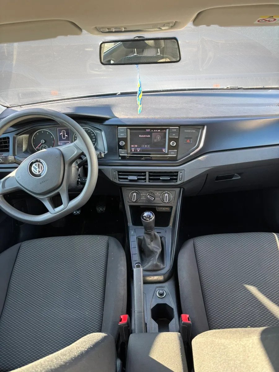 
								VW Polo 1.0 Limousine full									