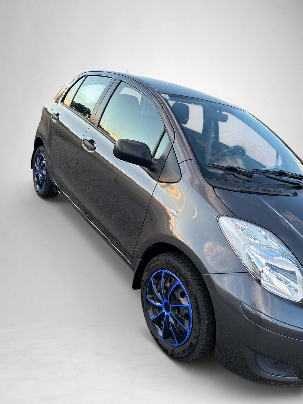 
								Toyota Yaris 1,0 VVT-i full									
